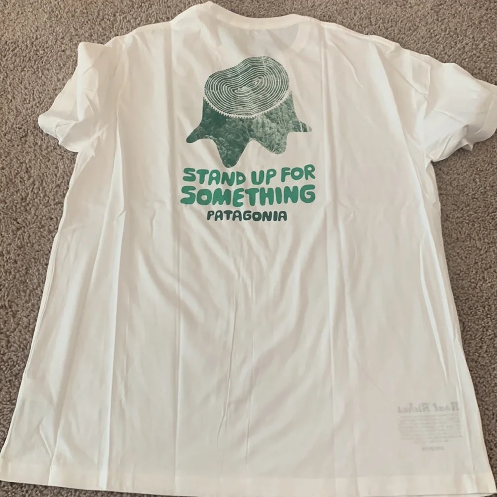 NWT Patagonia Organic cotton T-Shirt - Picture 5 of 5